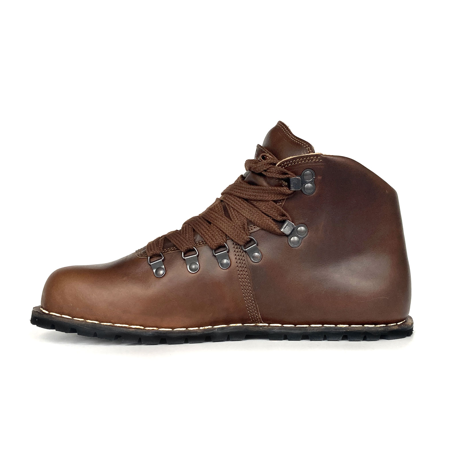 Buy > bespoke hiking boots > in stock